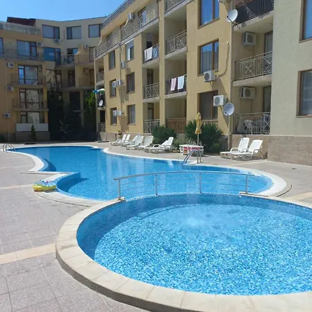 Apartment Cozy 150m From The *