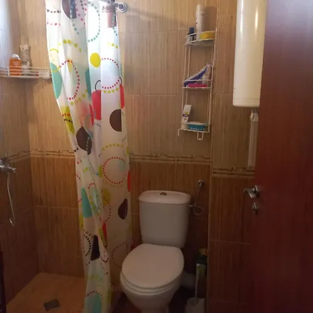 Apartment Cozy 150m From The