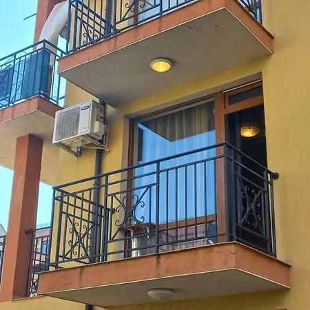 Cozy 150m From The * Светий Влас