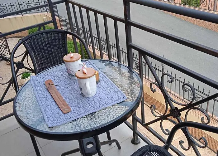 Cozy 150m From The Apartman *