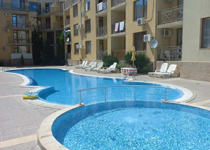 Apartman Cozy 150m From The *